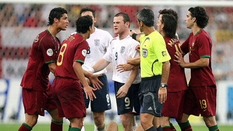 Rooney và Ronaldo xích mích với nhau ở World Cup 2006