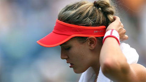 ‘Kẻ thù’ của Sharapova khập khiễng đến Roland Garros