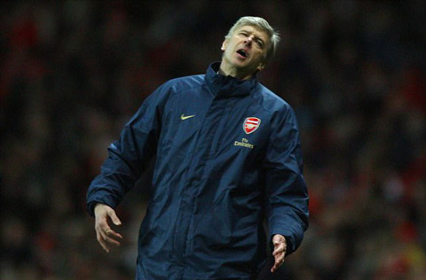 Arsenal khô hạn danh hiệu trong khoảng thời gian từ 2007-2010