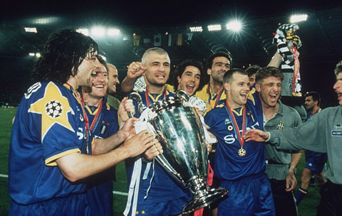 Juve ăn mừng chức vô địch Champions League năm 1996