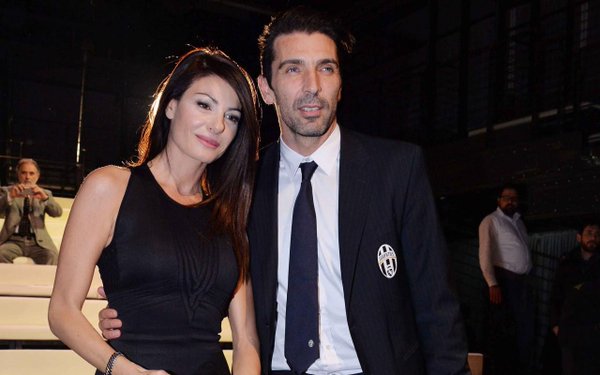 Thủ thành Gigi Buffon và bạn gái