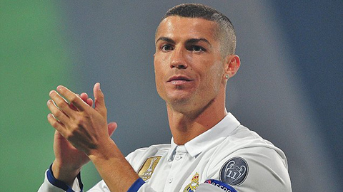 Cristiano Ronaldo thay bao nhiêu kiểu tóc từ lúc khởi nghiệp?