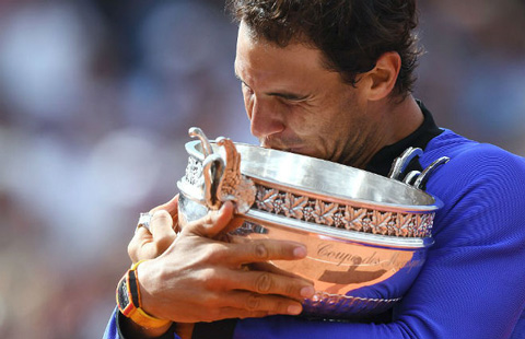 Nadal hồi sinh bằng danh hiệu Roland Garros