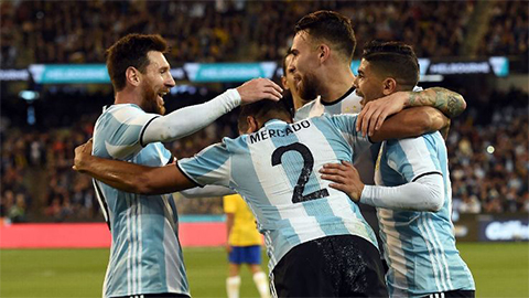 Gặp Singapore, Argentina sẽ đá với sơ đồ hai… hậu vệ