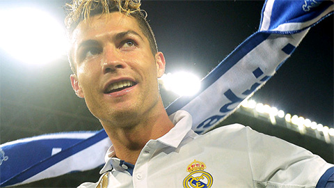 Ronaldo đối mặt nguy cơ hầu tòa vì trốn thuế