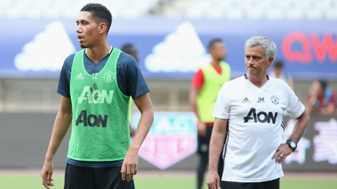 Smalling không còn được lòng Mourinho