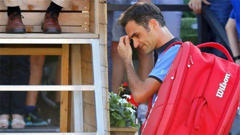 Federer thua trận đầu tái xuất ở Stuttgart