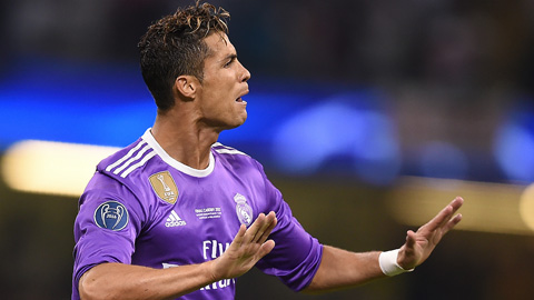 Cựu chủ tịch Real thừa nhận Ronaldo khó ở lại