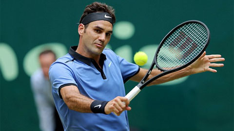 Federer hạ nhà ĐKVĐ ở tứ kết tại Halle