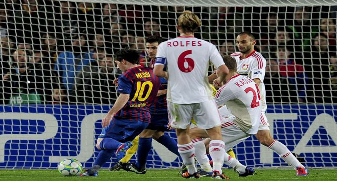 Thangs 3/2012, Messi ghi 5 bàn vào lưới Leverkusen, trở thành cầu thủ đầu tiên làm được điều này ở 1 trận đấu tại Champions League