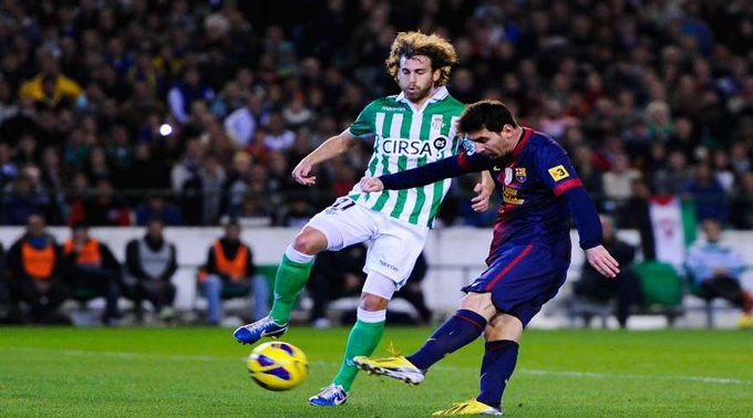 Tháng 12/2012, Messi ghi bàn thứ 86 trong năm dương lịch, vượt qua kỷ lục của Gerd Muller