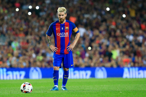 Bước sang tuổi 30, Messi đang gánh vác thành bại của cả Barca lẫn Argentina