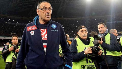 TTCN Italia: Napoli rón rén chờ play-off Champions League