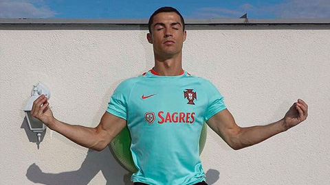 Ronaldo bất ngờ thích tập thiền cho tâm thanh tịnh