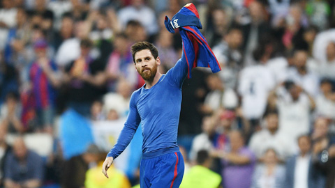 Messi gia hạn với Barca sau đám cưới
