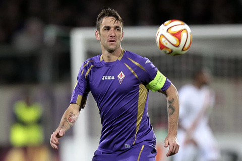 Gonzalo Rodriguez (Fiorentina): Ở tuổi 33, trung vệ 33 tuổi người Argentina đã không còn giá trị sử dụng đối với Fiorentina