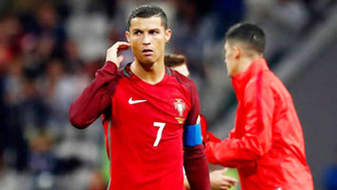 Về nhà thôi, Ronaldo!