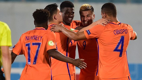 Lượt đầu bảng B U19 châu Âu: Anh thắng nhẹ, Hà Lan vùi dập Đức