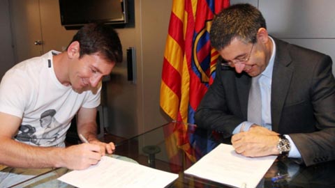 Messi ký hợp đồng mới với Barca vào ngày 15/7