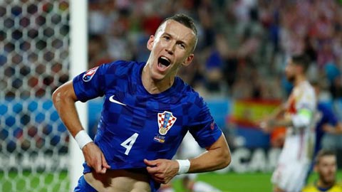 Nếu không dính chấn thương, Candreva (ảnh chủ) và Perisic sẽ là những trụ cột của các đội tuyển  tại World Cup 2018