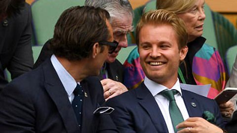 Rosberg giờ đã nhớ đi giày phải có tất khi dự khán tại Royal Box