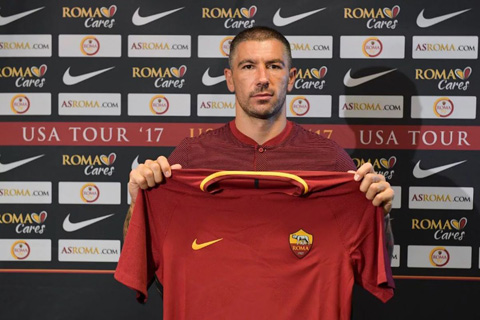 Kolarov đã là người của AS Roma