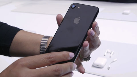 iPhone 7 bản 256GB vừa được giảm giá tới 9 triệu đồng