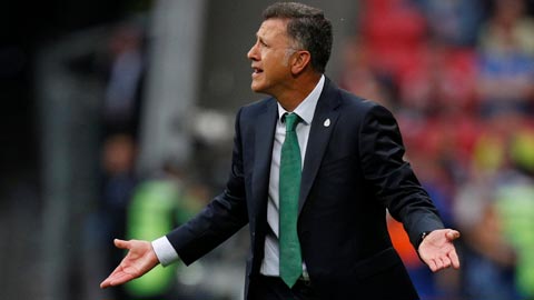Mexico bị loại, CĐV đòi sa thải HLV Osorio