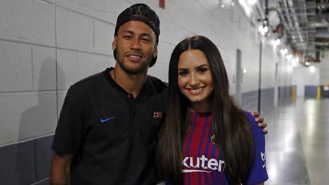 Neymar “kèm” luôn Lovato sau trận  Barca - Juve vừa qua