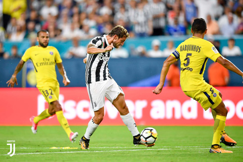 Marchisio tung cú sút xa tung lưới PSG
