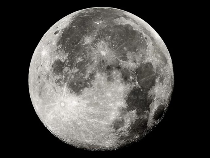 Một chuyến du lịch mặt trăng được định giá 110 triệu euro