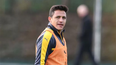 Sanchez không dự Emirates Cup cùng Arsenal