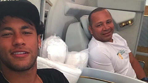 Neymar đến Qatar gặp giới chủ PSG, chuẩn bị kiểm tra y tế