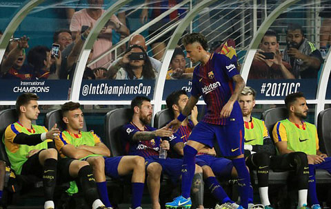 Neymar chuẩn bị nói lời tạm biệt các đồng đội tại Barca