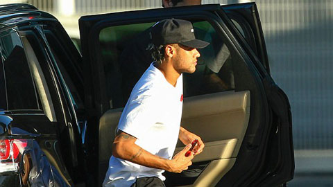 Neymar mặc áo số 10, nhận lương 45 triệu euro/năm ở PSG