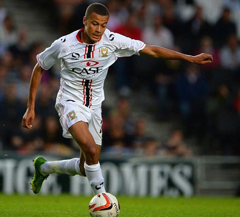 Alli thời còn thi đấu cho MK Dons