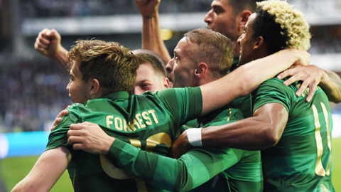Lượt về vòng sơ loại thứ 3 Champions League: Celtic đi tiếp, Ajax bị loại