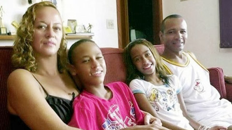 Tuổi thơ cơ cực của Neymar: Bố làm cửu vạn, mẹ nấu ăn thuê