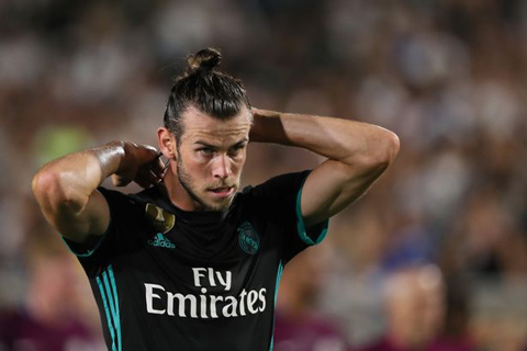 Bale được khuyên nên ở lại Real