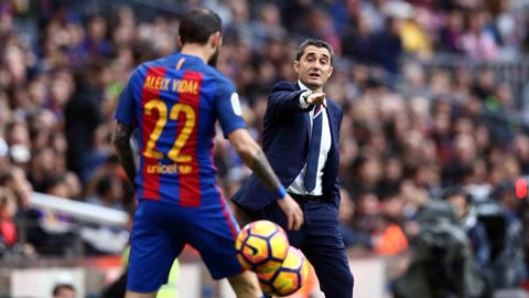 HLV Ernesto Valverde: “Barca cần phải tăng cường lực lượng”