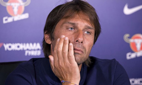 Conte không ít lần chia sẻ đội hình Chelsea vẫn chưa đủ mạnh