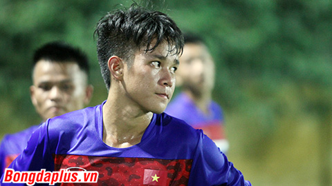 Cầu thủ HAGL JMG giúp U18 Việt Nam thắng đậm U18 Hong Kong