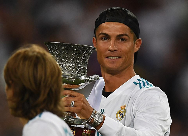 Siêu sao Cristiano Ronaldo không thi đấu trong trận này vì án treo giò nhưng đóng góp quan trọng của anh ở lượt đi đã giúp Real có lợi thế lớn khi bước vào lượt về. 