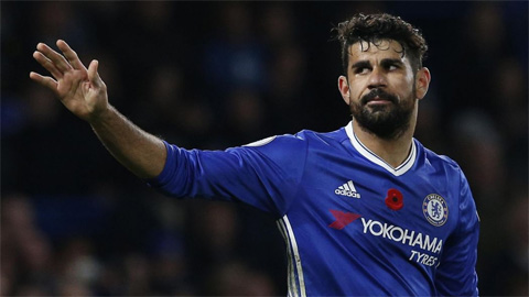 Costa mặc đồ Chelsea ở phòng tập cách London 5.000 dặm