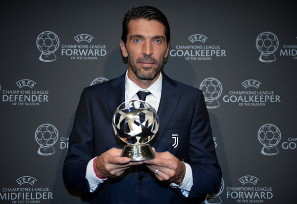 Buffon nhận danh hiệu Thủ môn xuất sắc nhất