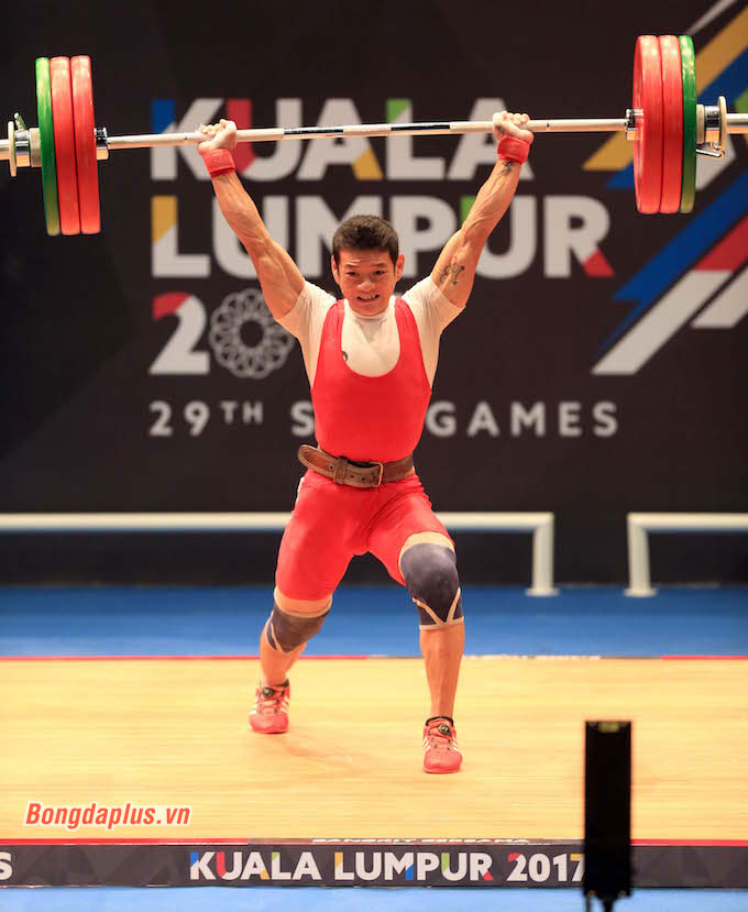 Thạch Kim Tuấn đã đứng dậy sau cú ngã ở Olympic Rio 2016. Ành: Minh Tuấn