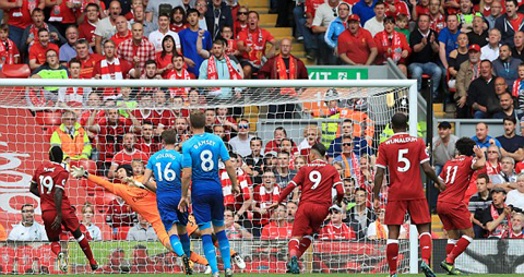 Firmino ghi bàn mở tỷ số cho Liverpool