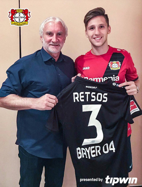 Retos trong màu áo mới Leverkusen