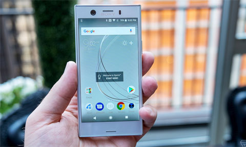 Xperia XZ1 Compact có kích thước khá nhỏ gọn