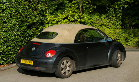 Chiếc xe VW Beetle mà Rooney đã cầm lái